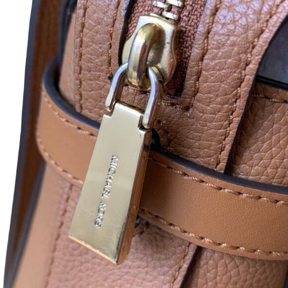 Michael Kors Brown Leather Satchel Bag with lock charm - Picture 3 of 14